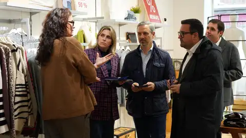 El PP presenta en Castellón una propuesta de apoyo a los más de 43.000 autónomos de la provincia El PP presenta en Castellón una propuesta de apoyo a los más de 43.000 autónomos de la provincia