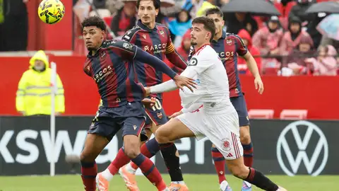 Kareem Tunde: "Me centro en ser yo, ser valiente y trabajar para el equipo" Kareem Tunde: "Me centro en ser yo, ser valiente y trabajar para el equipo"