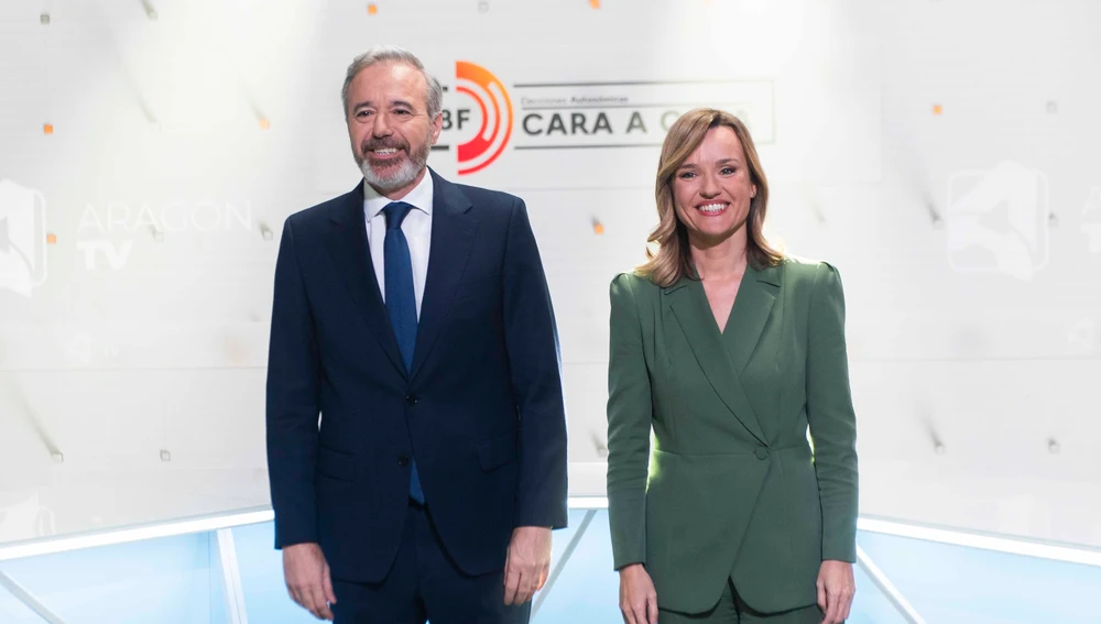 Jorge Azcón y Pilar Alegría durante el cara a cara del 26 de enero. Jorge Azcón y Pilar Alegría durante el cara a cara del 26 de enero.