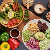 Una bandeja de alimentos saludables Una bandeja de alimentos saludables