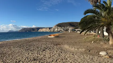 Playa de Agua Amarga Playa de Agua Amarga