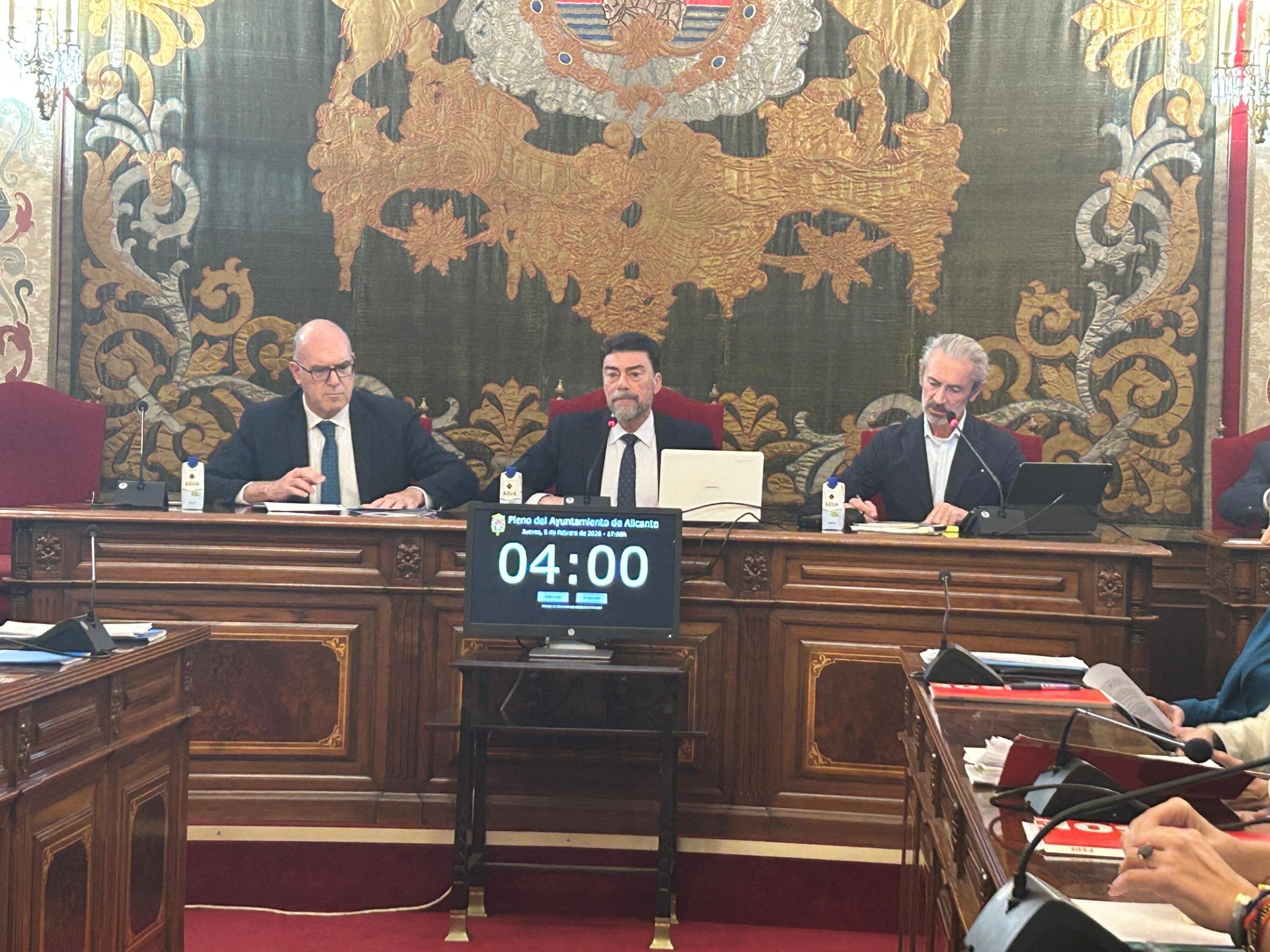 La exigencia unánime de la oposición en Alicante: "Barcala debe dimitir" La exigencia unánime de la oposición en Alicante: "Barcala debe dimitir"