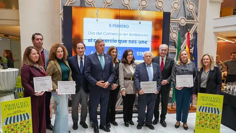 Navarro Hermanos, Apymer, Cerería Zalo y CAEA, galardonados en el Día del Comercio en Andalucía Navarro Hermanos, Apymer, Cerería Zalo y CAEA, galardonados en el Día del Comercio en Andalucía
