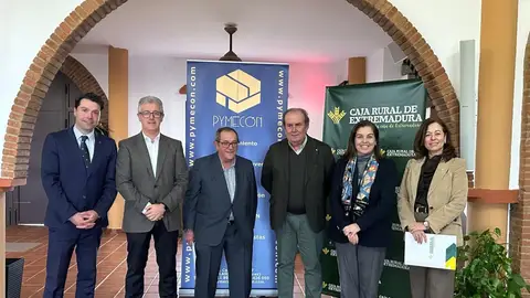 Caja Rural de Extremadura y Pymecon renuevan su colaboración en el 40 aniversario de la federación Caja Rural de Extremadura y Pymecon renuevan su colaboración en el 40 aniversario de la federación