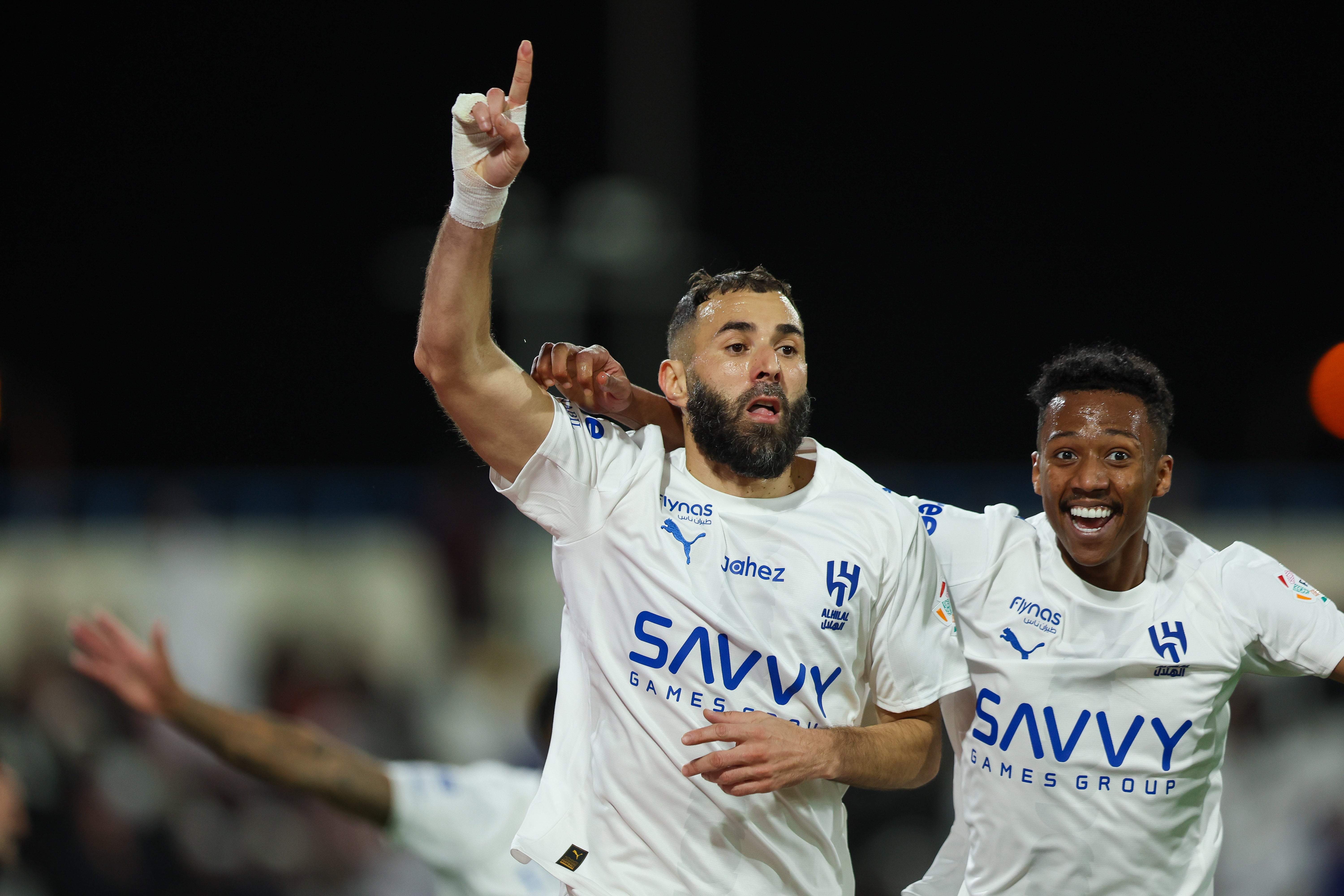 Triplete de Benzema en su debut con el Al Hilal Triplete de Benzema en su debut con el Al Hilal