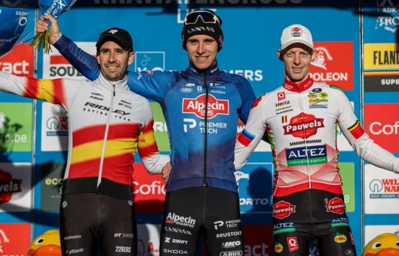 Felipe Orts se sube al podio en Lille con un segundo puesto en la clasificación Felipe Orts se sube al podio en Lille con un segundo puesto en la clasificación