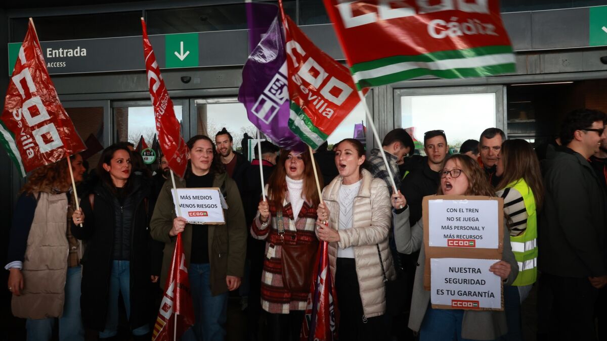 Los sindicatos ferroviarios desconvocan la huelga de trenes sin el apoyo de los sindicatos minoritarios