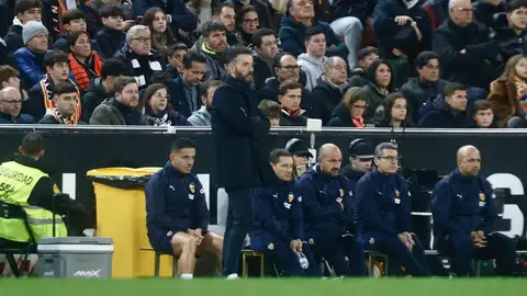 Mestalla no aguanta más y pide la dimisión de Corberán en el día en que se registra la mejor entrada de los últimos años Mestalla no aguanta más y pide la dimisión de Corberán en el día en que se registra la mejor entrada de los últimos años