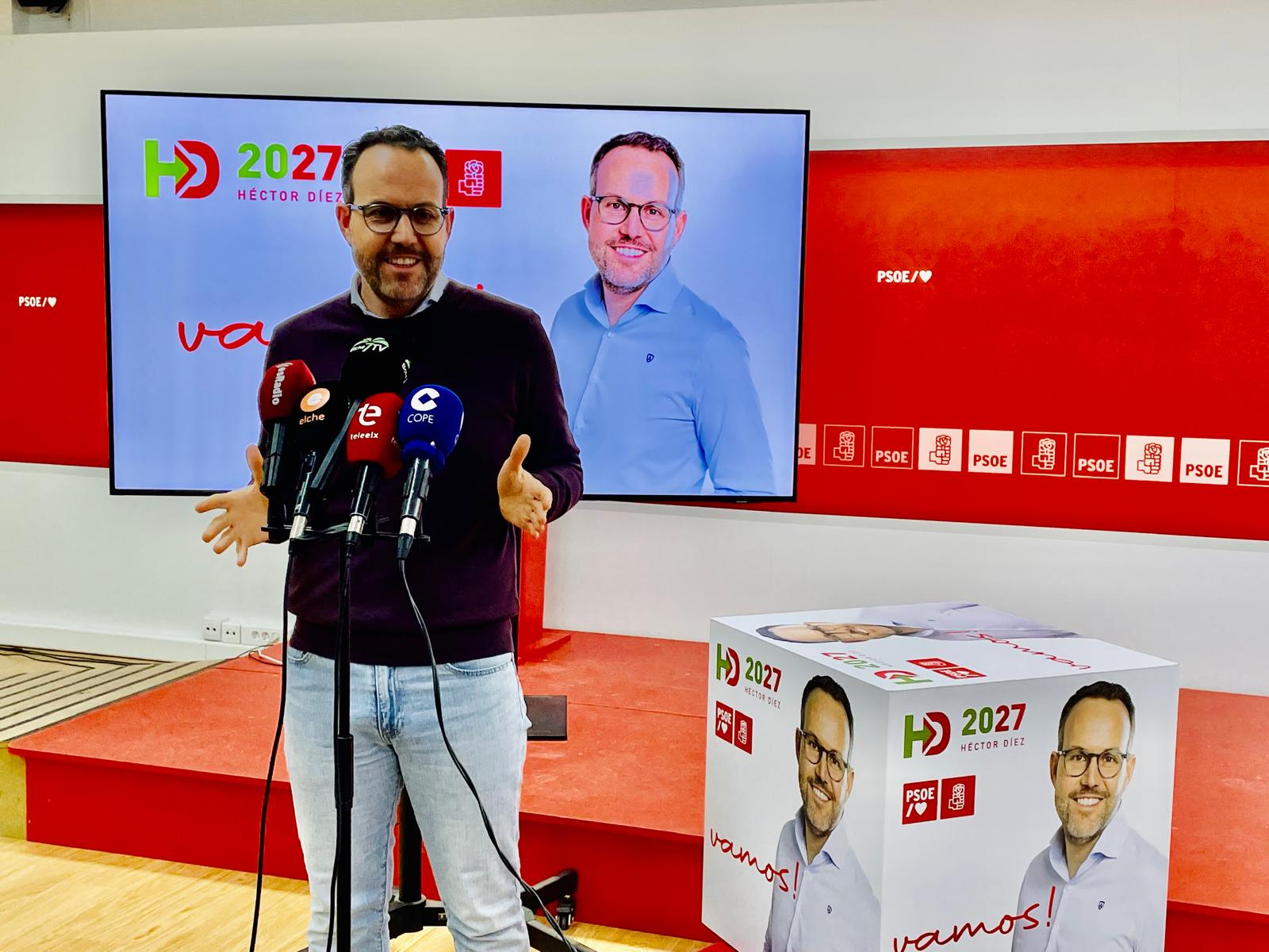 Héctor Díez arranca la carrera en el PSOE de Elche para ser alcaldable con el objetivo de contactar con el ciudadano “en la calle” Héctor Díez arranca la carrera en el PSOE de Elche para ser alcaldable con el objetivo de contactar con el ciudadano “en la calle”