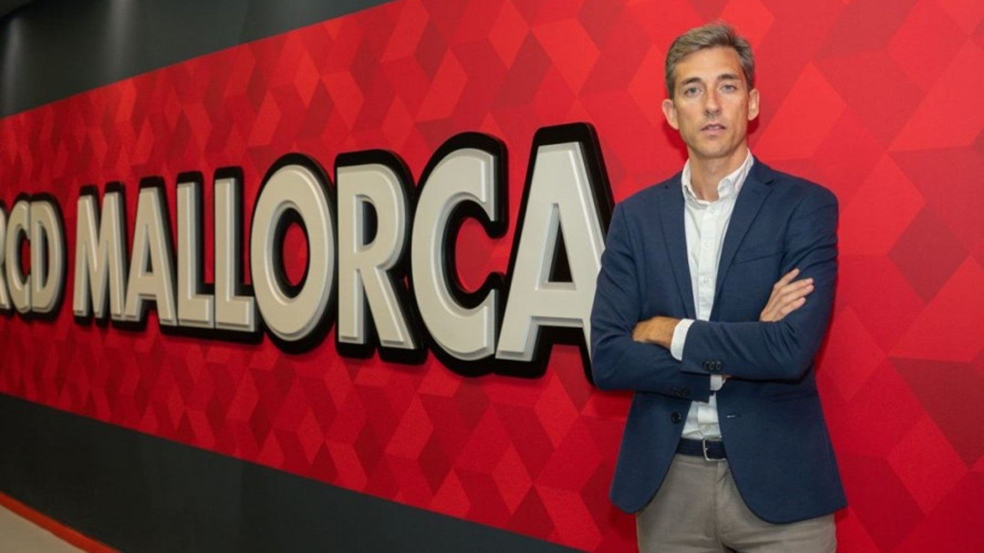 Alfonso Díaz consigue ganar el pulso a la plantilla del Mallorca Alfonso Díaz consigue ganar el pulso a la plantilla del Mallorca