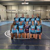 El Aceites Abril Voleyourense compite en O Pompeo pero cae 1-3 ante Arona