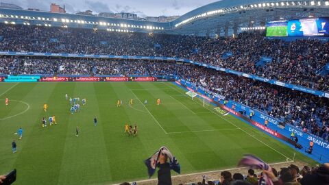 Celebraci&oacute;n en Riazor de la victoria del Deportivo ante el Albacete por 2-1.