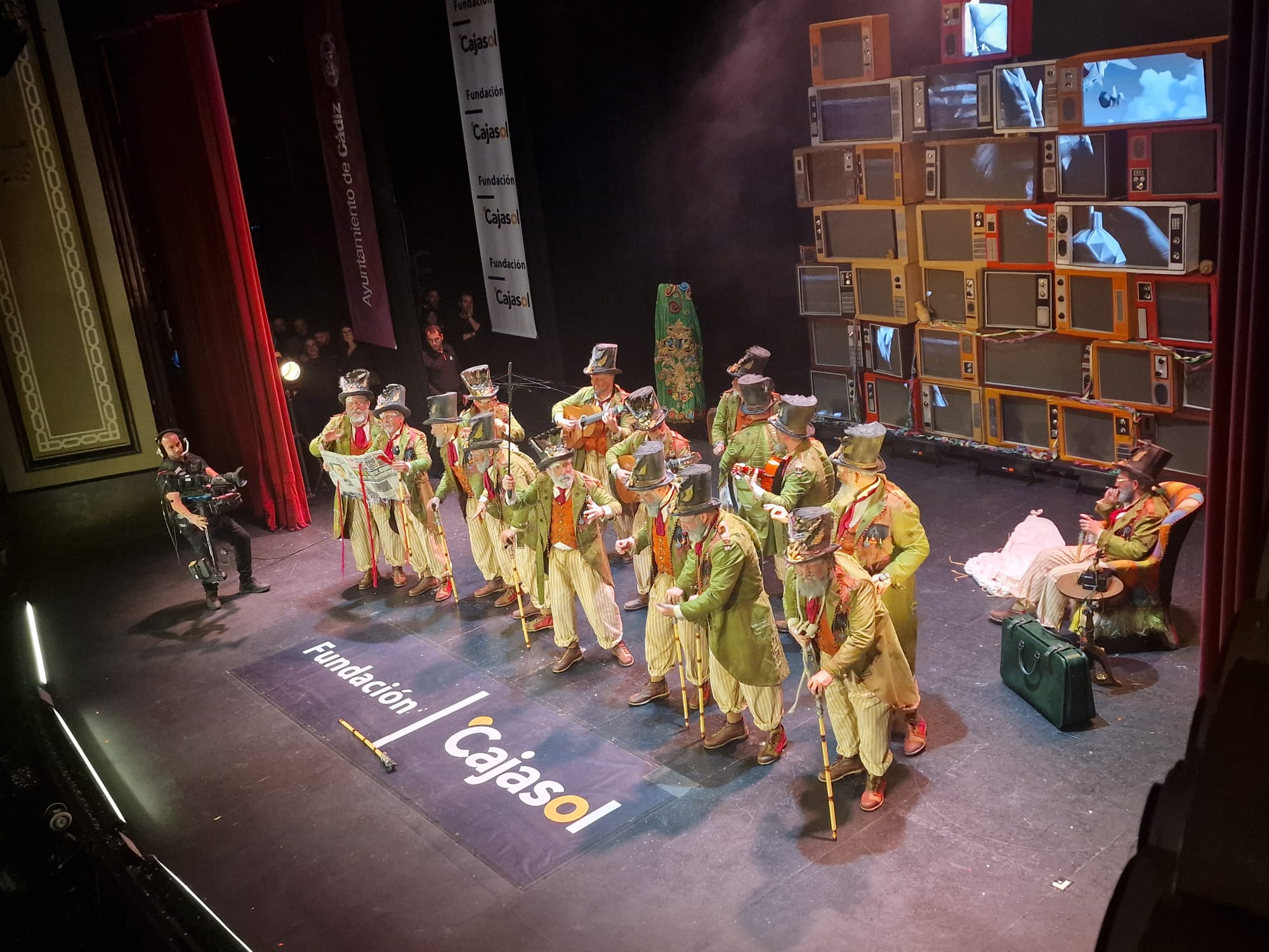 Cartel del evento de callejeras en Cádiz Cartel del evento de callejeras en Cádiz