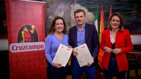 Cruzcampo y Ayuntamiento amplían el acuerdo de colaboración con el Carnaval de Cádiz Cruzcampo y Ayuntamiento amplían el acuerdo de colaboración con el Carnaval de Cádiz