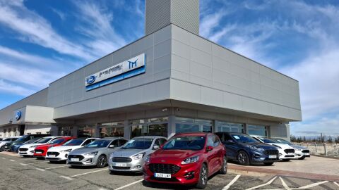 Busca tu coche seminuevo en Talleres Martínez. Garantía total y servicios exclusivos con ofertas en todas las tecnologías Busca tu coche seminuevo en Talleres Martínez. Garantía total y servicios exclusivos con ofertas en todas las tecnologías