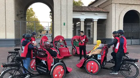 La ONG "En bici sin edad" busca voluntarios: tú puedes ser uno de ellos La ONG "En bici sin edad" busca voluntarios: tú puedes ser uno de ellos