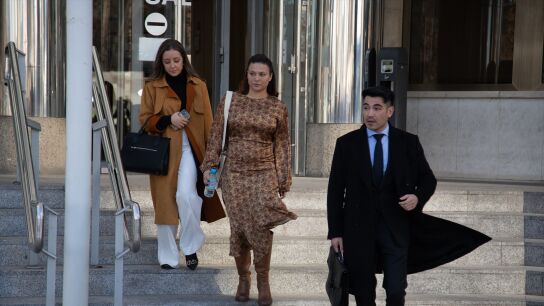 Elisa Moulia&aacute; con su abogado Alfredo Arri&eacute;n