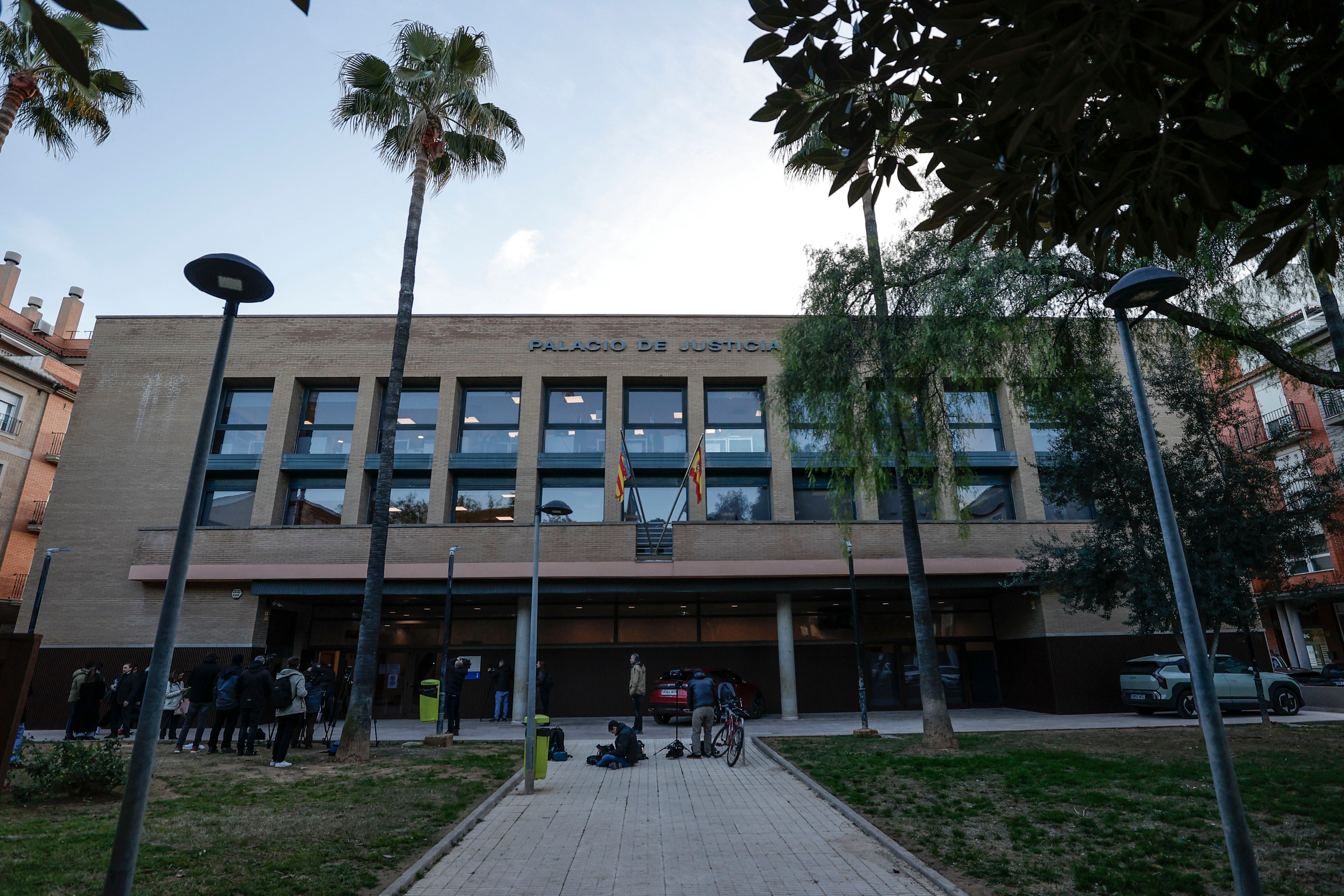 Un escolta de Mazón el 29-O afirma que el expresident llegó al Palau sobre las 19:50 horas Un escolta de Mazón el 29-O afirma que el expresident llegó al Palau sobre las 19:50 horas