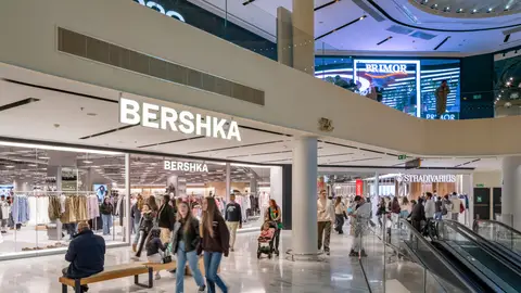 Salera amplía y reubica Stradivarius y Bershka e incorpora nuevos operadores comerciales Salera amplía y reubica Stradivarius y Bershka e incorpora nuevos operadores comerciales