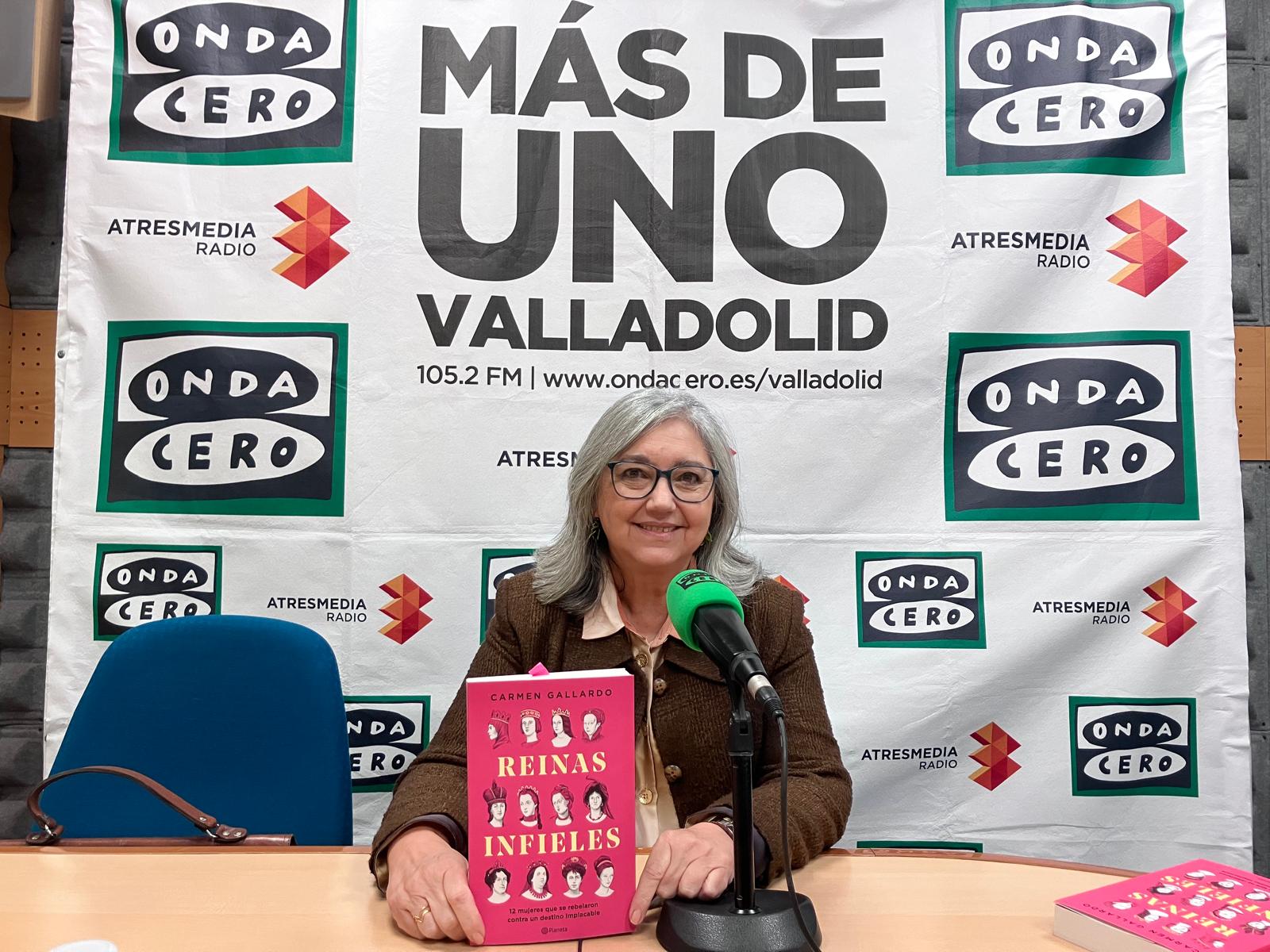 Carmen Gallardo refleja, en 'Reinas Infieles', la cara más desconocida de doce mujeres que se arriesgaron a vivir contra un destino impuesto Carmen Gallardo refleja, en 'Reinas Infieles', la cara más desconocida de doce mujeres que se arriesgaron a vivir contra un destino impuesto