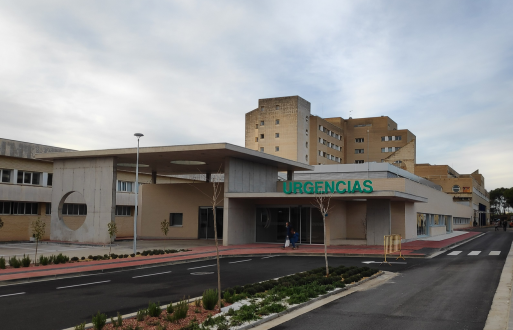 Dos vigilantes agredidos por un paciente y un familiar en el Hospital San Jorge Dos vigilantes agredidos por un paciente y un familiar en el Hospital San Jorge