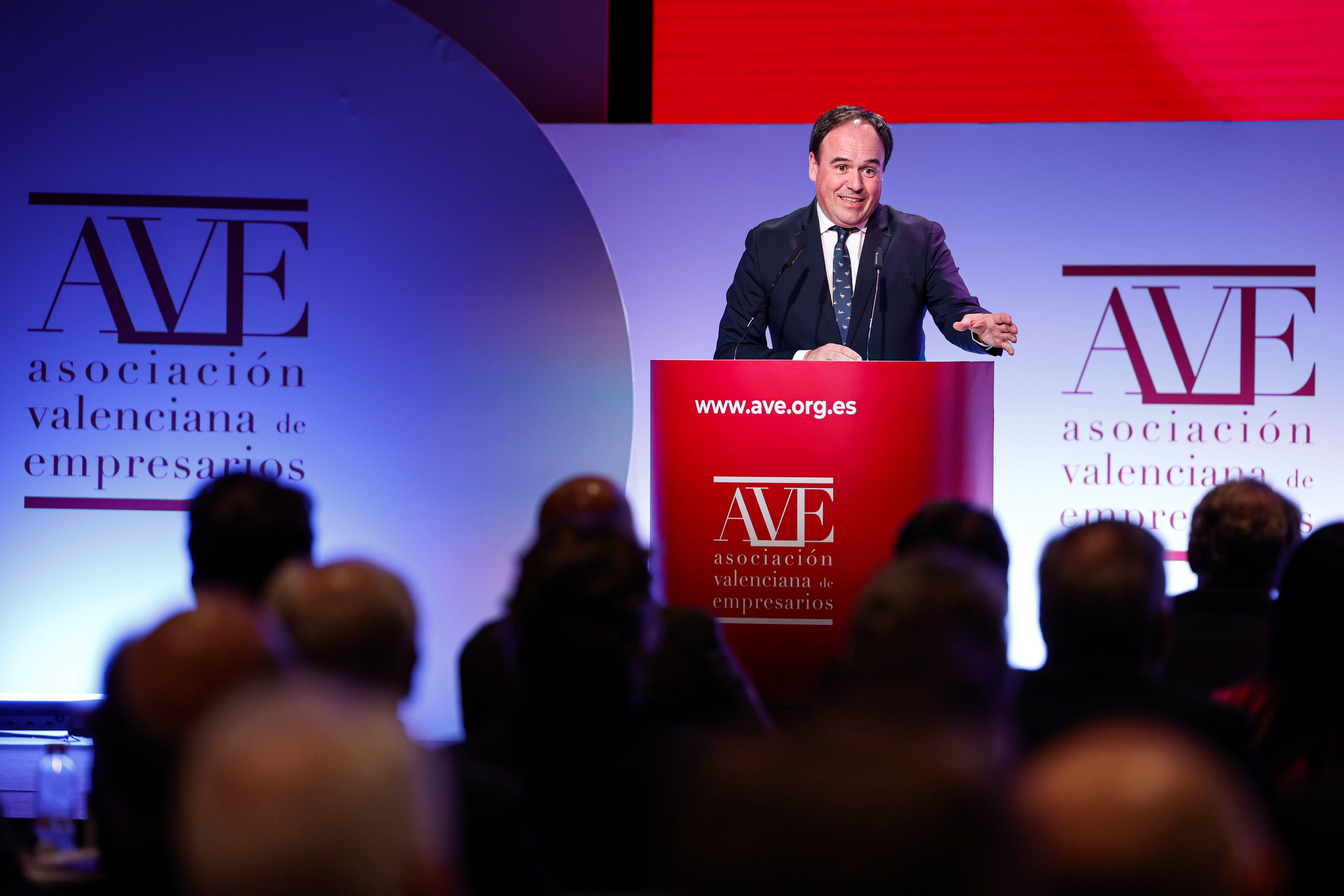 La Generalitat suprimirá el impuesto de sucesiones a empresas familiares para facilitar su continuidad La Generalitat suprimirá el impuesto de sucesiones a empresas familiares para facilitar su continuidad