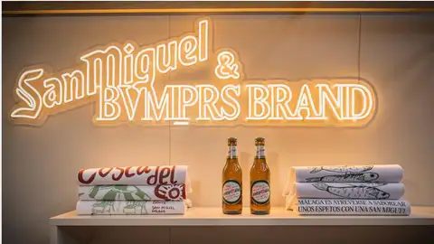 San Miguel transforma la tienda BVMPRS de Málaga y celebra su 60 aniversario en la ciudad con una nueva colaboración San Miguel transforma la tienda BVMPRS de Málaga y celebra su 60 aniversario en la ciudad con una nueva colaboración
