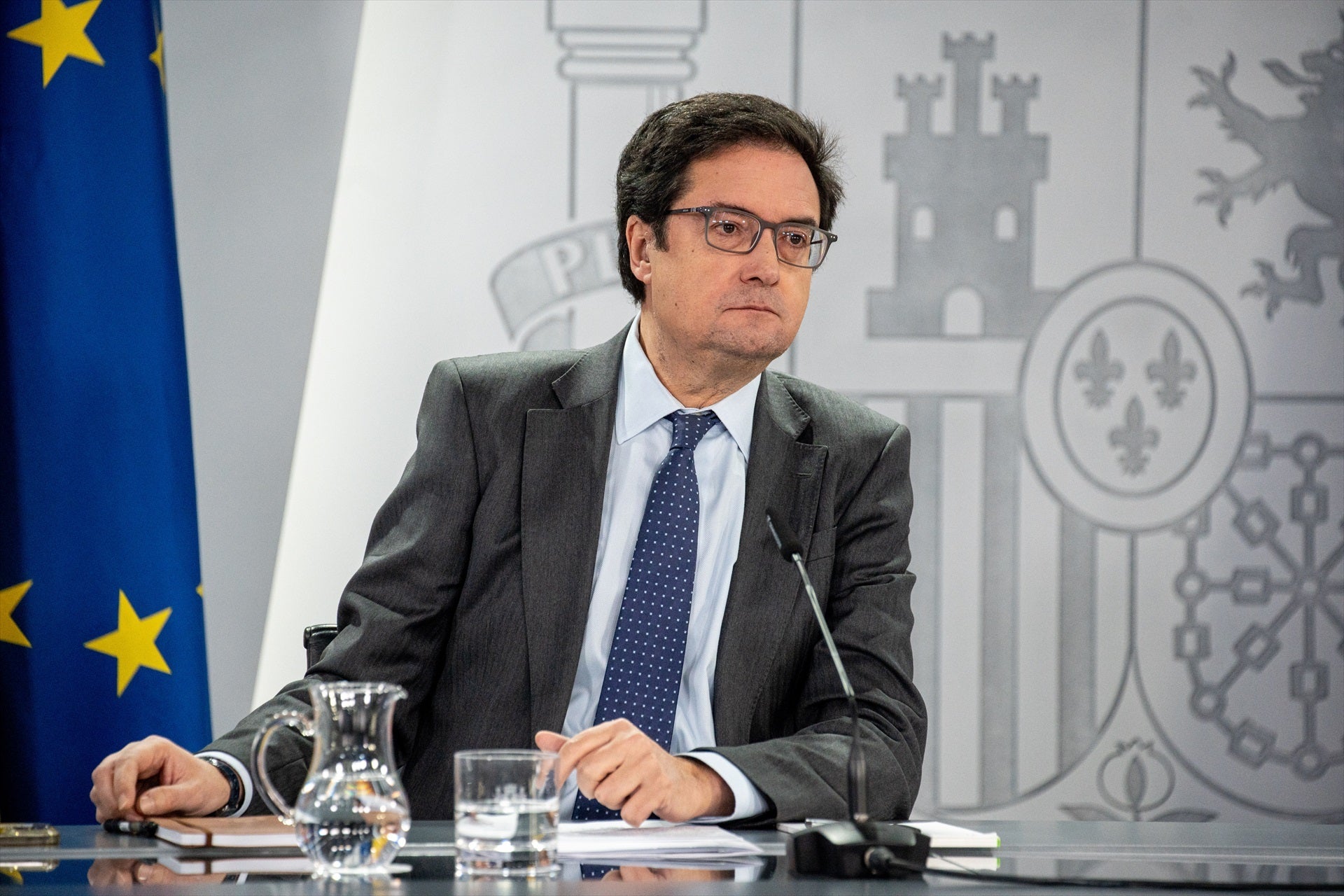 Óscar López achaca al fallecido Lambán los resultados del PSOE en Aragón por no hacer oposición a Azcón: "Se dedicó a hacer otra cosa" Óscar López achaca al fallecido Lambán los resultados del PSOE en Aragón por no hacer oposición a Azcón: "Se dedicó a hacer otra cosa"