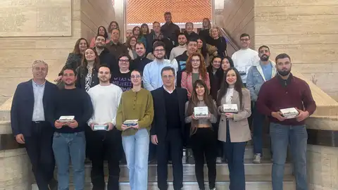 Los propietarios de las 88 VPO del sector 10 de Albacete reciben las llaves de sus casas Los propietarios de las 88 VPO del sector 10 de Albacete reciben las llaves de sus casas