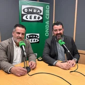 José Francisco Mancebo, director del patronato de Turismo de la Costa Blanca, y Salvador Lucas, presidente de la asociación de Campos de Golf de la Costa Blanca y la Comunitat Valenciana José Francisco Mancebo, director del patronato de Turismo de la Costa Blanca, y Salvador Lucas, presidente de la asociación de Campos de Golf de la Costa Blanca y la Comunitat Valenciana