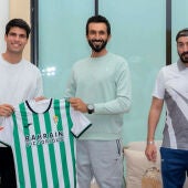 Carlos Alcaraz, con la propiedad del Córdoba