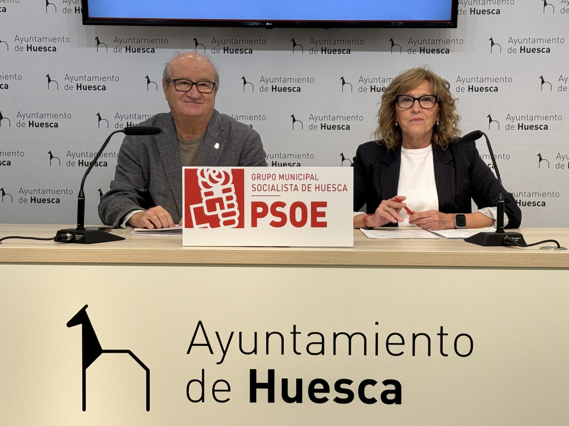El PSOE pide aclarar el futuro del Centro de Emergencias de Huesca que una auditoría califica de "inviable" El PSOE pide aclarar el futuro del Centro de Emergencias de Huesca que una auditoría califica de "inviable"