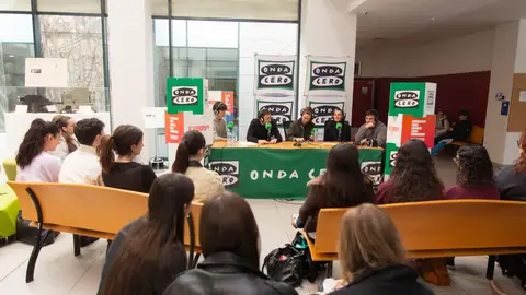 Onda Cero celebra el Día Mundial de la Radio con el alumnado del Grado en Periodismo de la UJI Onda Cero celebra el Día Mundial de la Radio con el alumnado del Grado en Periodismo de la UJI