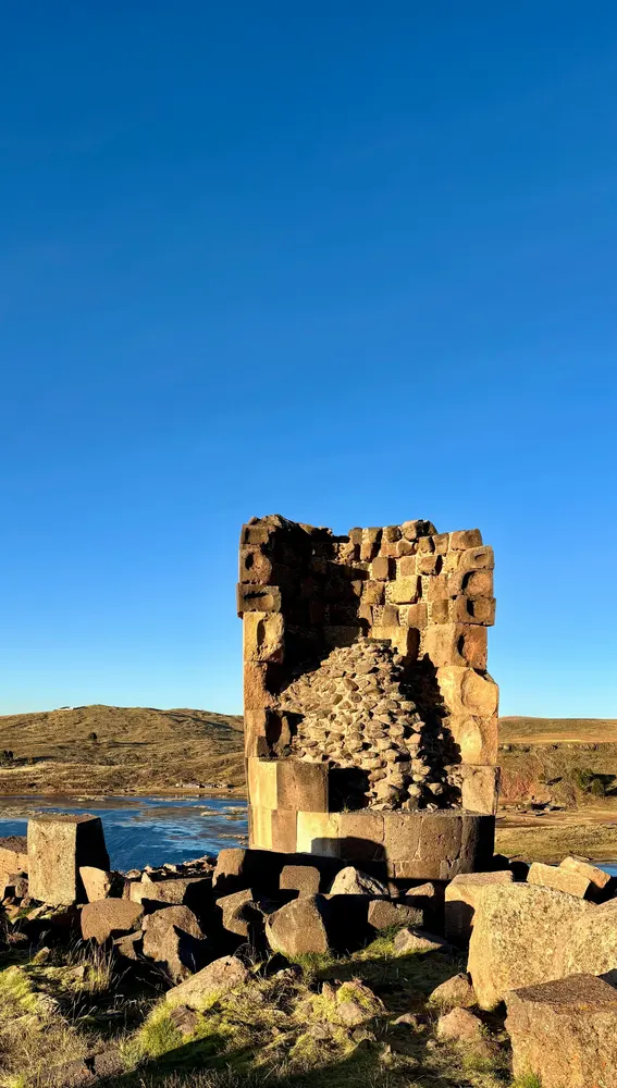 Chullpa, enterramiento de la cultura colla Chullpa, enterramiento de la cultura colla