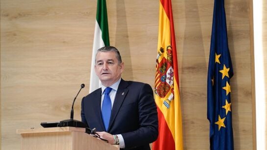 El consejero de Sanidad, Presidencia y Emergencias, Antonio Sanz, a mediados del pasado mes de enero