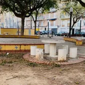 Una de las plazas para la que el PSOE de Elche pide una reforma. Una de las plazas para la que el PSOE de Elche pide una reforma.