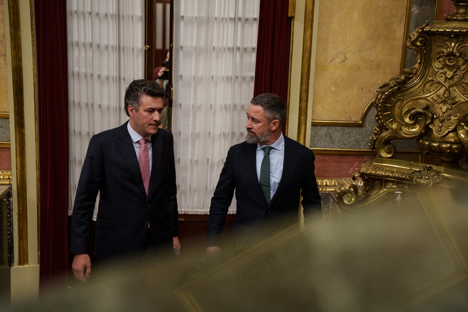 El presidente de VOX, Santiago Abascal, a su salida de una sesión plenaria en el Congreso de los Diputados, a 17 de febrero de 2026 El presidente de VOX, Santiago Abascal, a su salida de una sesión plenaria en el Congreso de los Diputados, a 17 de febrero de 2026