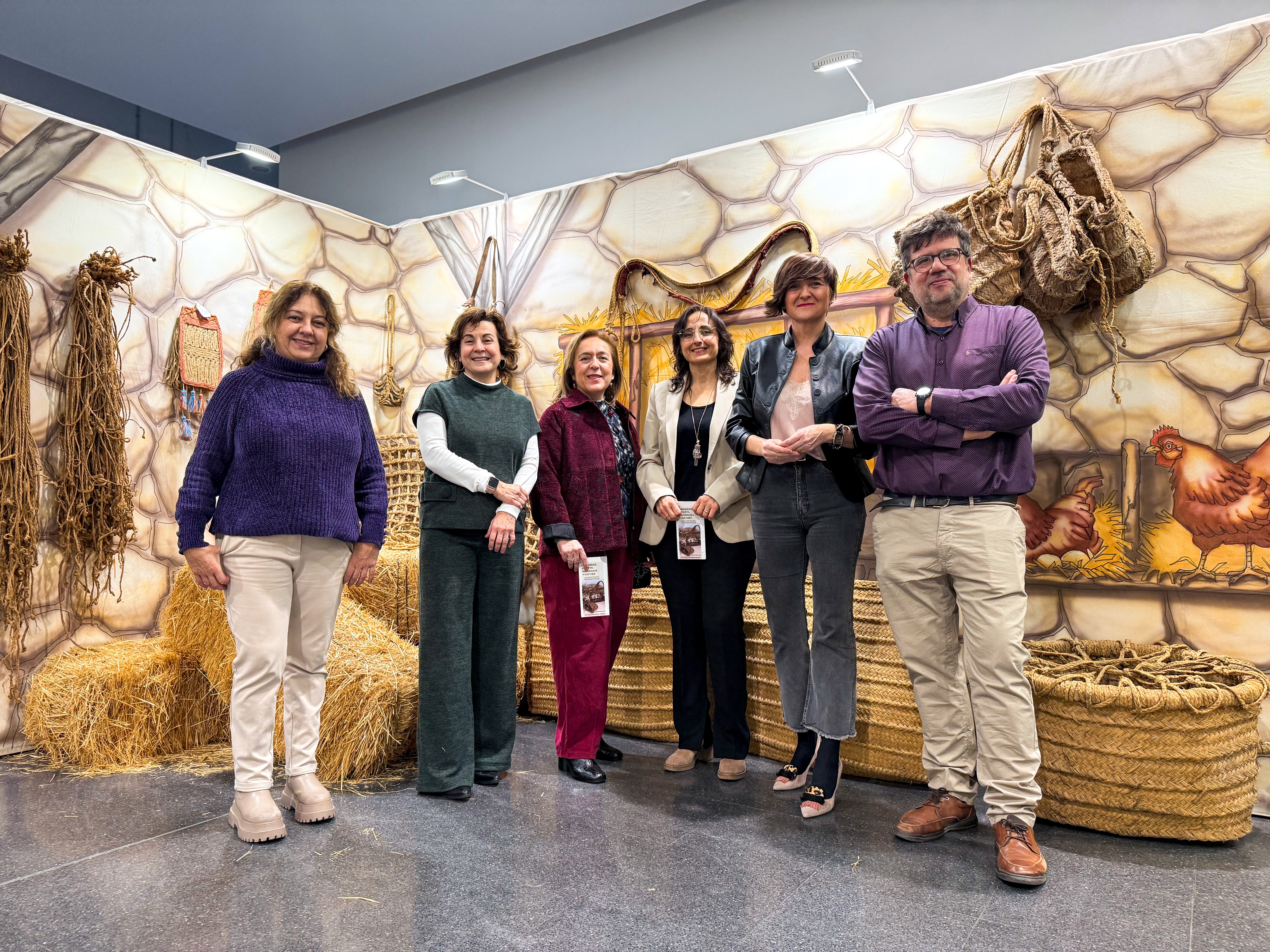 Las XII Jornadas Esparto, Naturaleza y Cultura se muestran ya en la Universidad Popular Las XII Jornadas Esparto, Naturaleza y Cultura se muestran ya en la Universidad Popular