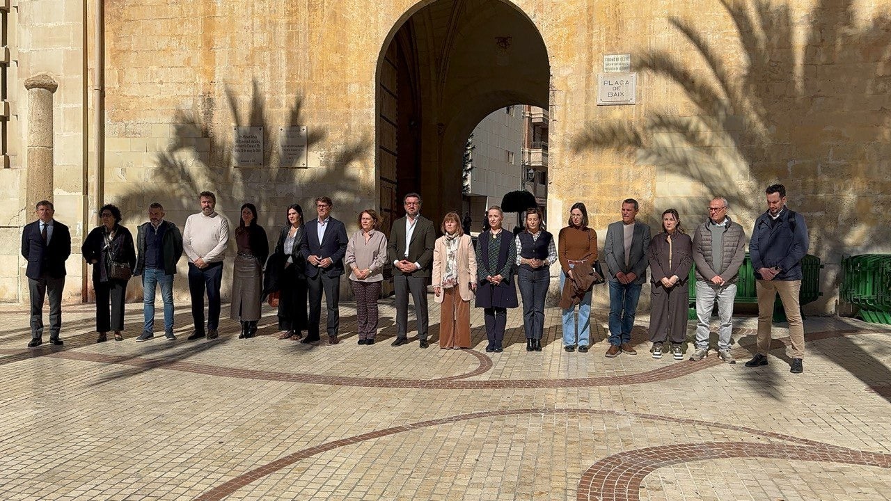 Elche se suma a la condena unánime del asesinato machista de Benicàssim Elche se suma a la condena unánime del asesinato machista de Benicàssim