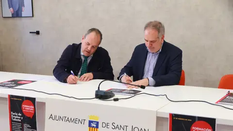 El presidente de la Cámara, Carlos Baño, y el alcalde de Sant Joan d'Alacant, Santiago Román El presidente de la Cámara, Carlos Baño, y el alcalde de Sant Joan d'Alacant, Santiago Román