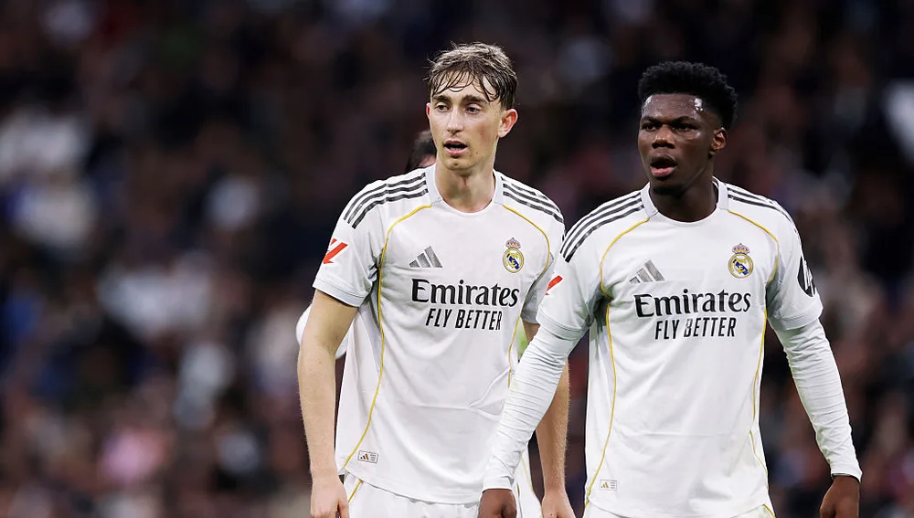 Dean Huijsen y Aurelien Tchouaméni Dean Huijsen y Aurelien Tchouaméni