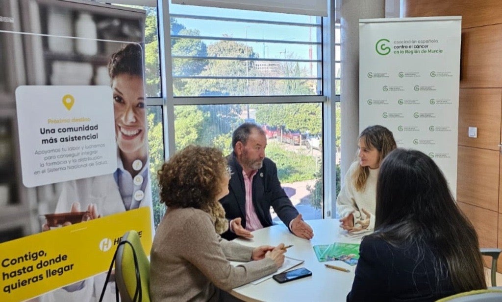 Fundación Hefame recauda 14.000 euros para la investigación del cáncer Fundación Hefame recauda 14.000 euros para la investigación del cáncer