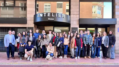 Aula Intelier lanza la primera edición de sus Premios de Turismo dirigidos a jóvenes promesas Aula Intelier lanza la primera edición de sus Premios de Turismo dirigidos a jóvenes promesas