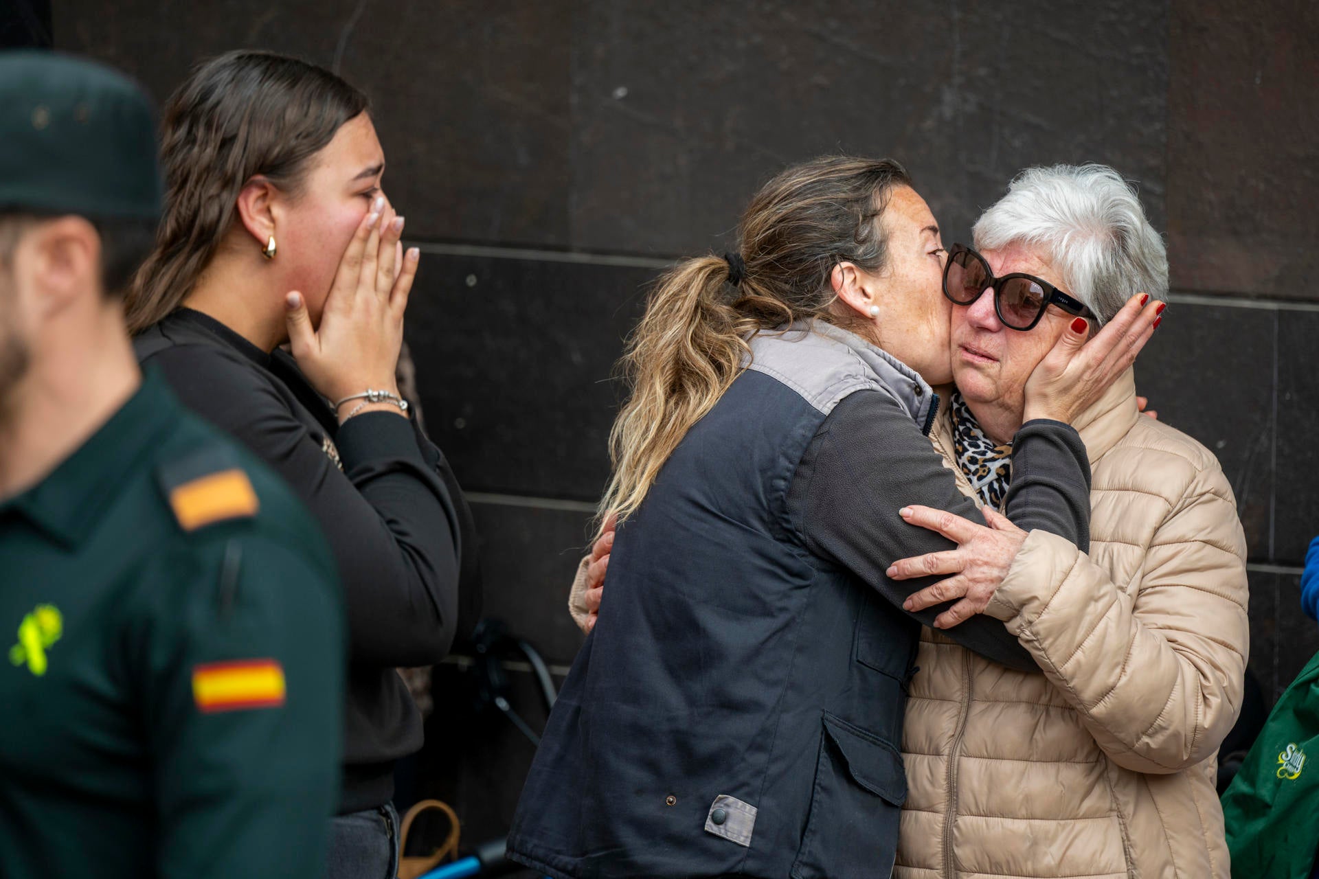 Educación activa el acompañamiento emocional en el centro de la menor asesinada en Xilxes Educación activa el acompañamiento emocional en el centro de la menor asesinada en Xilxes