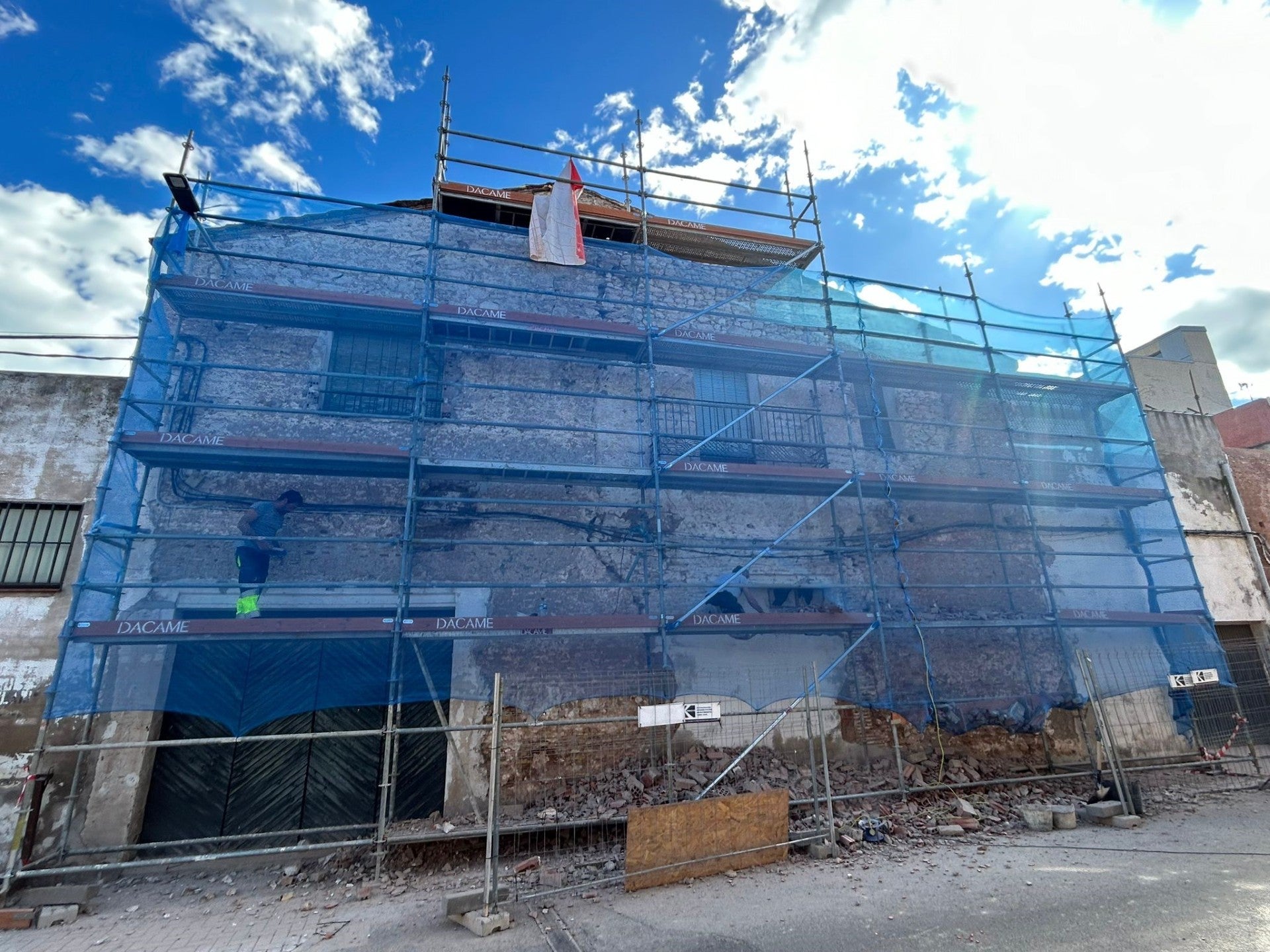 Moncofa recupera un nuevo tramo de la muralla medieval para reforzar su valor histórico Moncofa recupera un nuevo tramo de la muralla medieval para reforzar su valor histórico