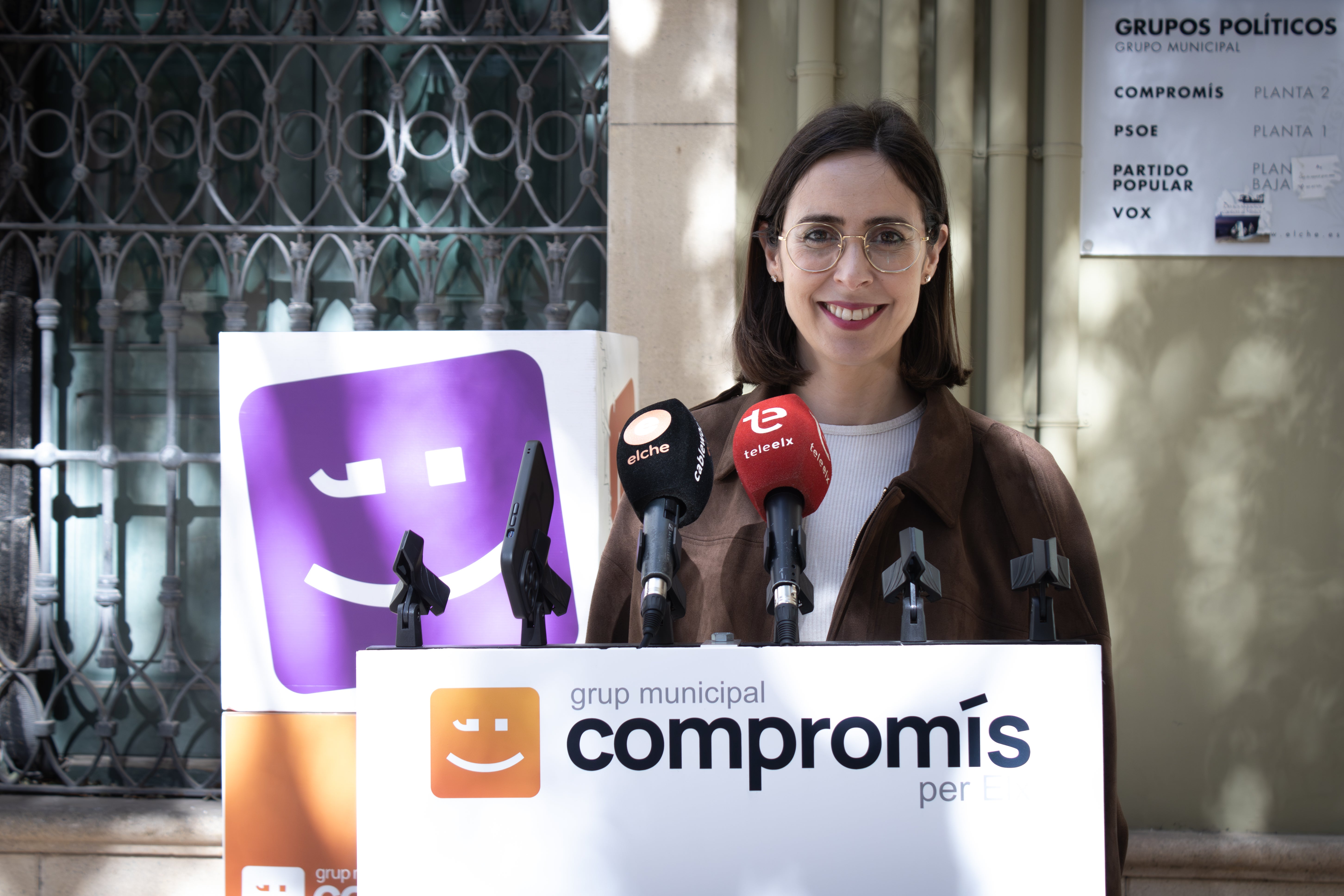 Compromís pide en Elche una nueva Ley de Igualdad autonómica y renovar el Pacto valenciano contra la violencia de género Compromís pide en Elche una nueva Ley de Igualdad autonómica y renovar el Pacto valenciano contra la violencia de género