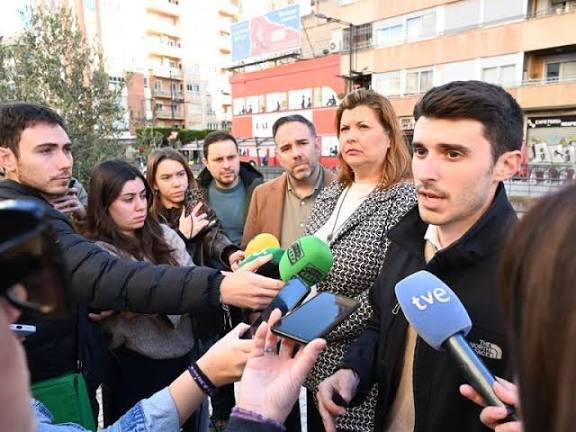 La oposición afea que la dimisión de Ramírez llega "un año tarde" y "responde a interés partidistas" La oposición afea que la dimisión de Ramírez llega "un año tarde" y "responde a interés partidistas"