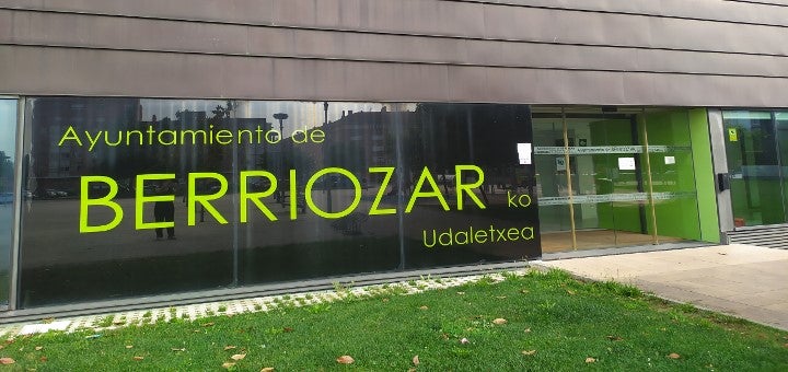 Apoyo unánime de la plantilla al jefe de Policía Municipal de Berriozar recientemente destituido Apoyo unánime de la plantilla al jefe de Policía Municipal de Berriozar recientemente destituido
