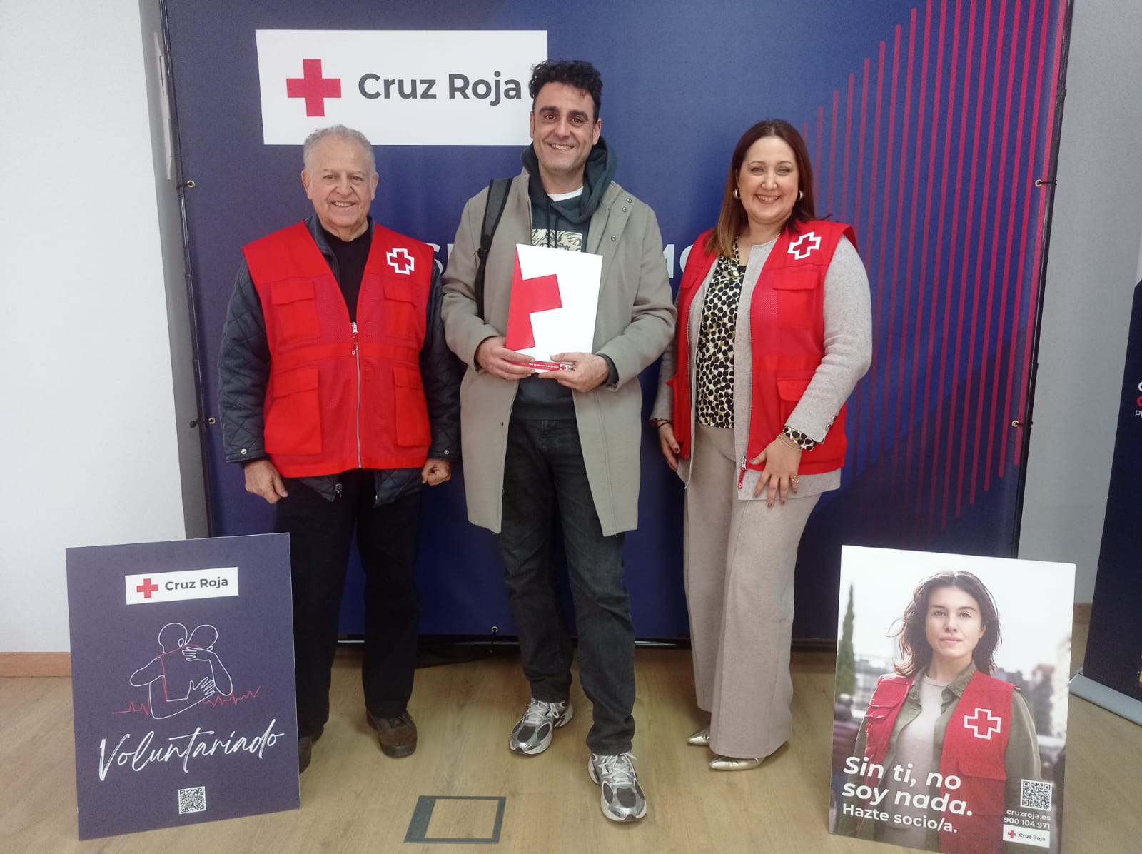 Una cena para ayudar al necesitado y rendir homenaje a los fundadores de Cruz Roja en El Ejido Una cena para ayudar al necesitado y rendir homenaje a los fundadores de Cruz Roja en El Ejido