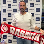 El catalán ha sido presentado ante los medios de comunicación El catalán ha sido presentado ante los medios de comunicación